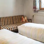 Schoene Ferienwohnung-Fuegen Apartment Fuegen
